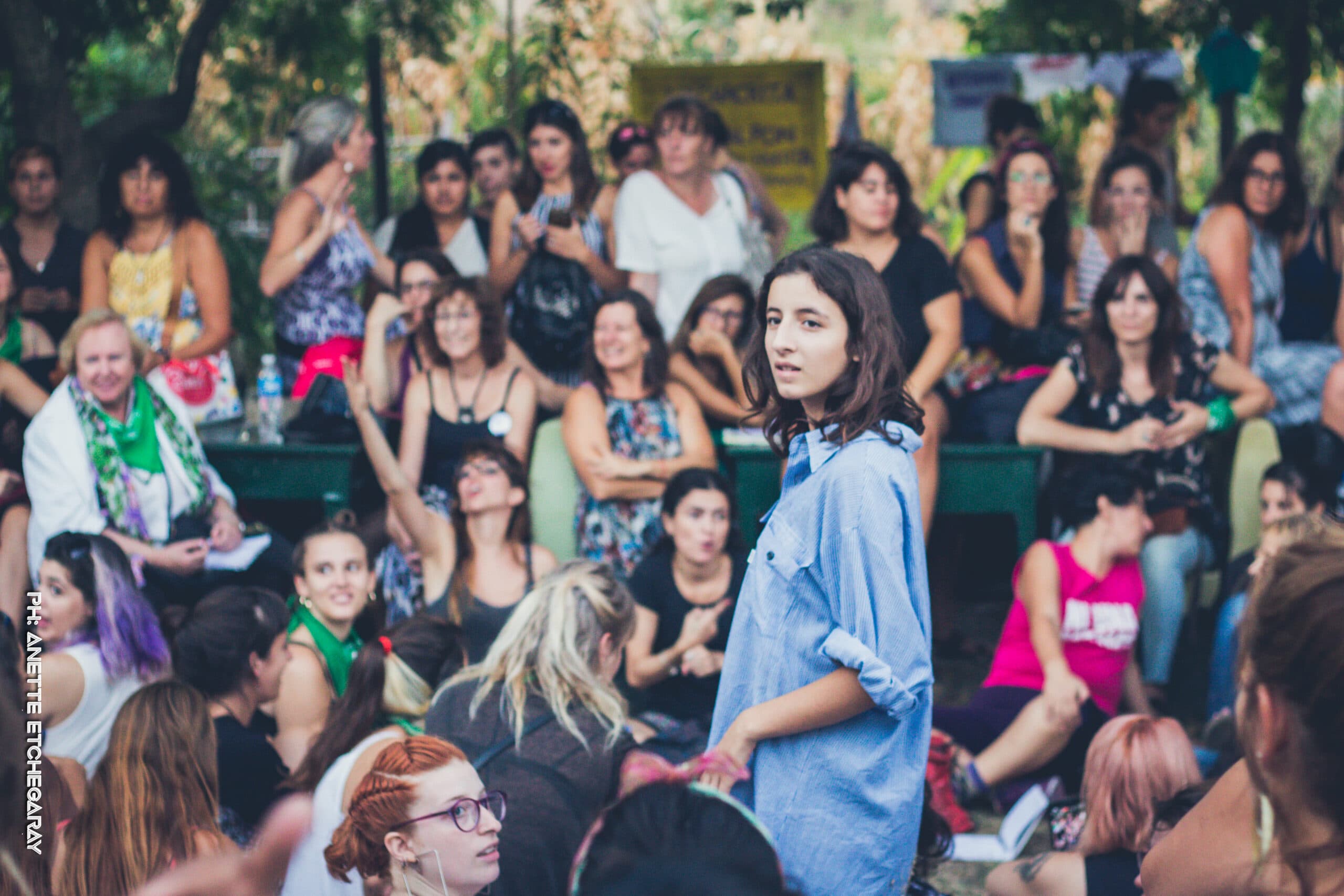 Las mujeres del arte paran la luna