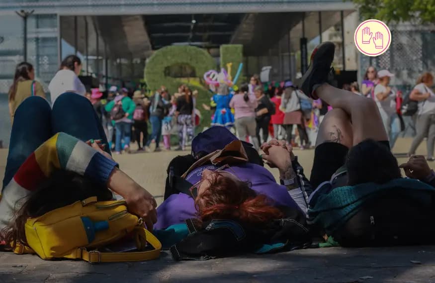 Menos productividad, más placer: el desafío de las nuevas generaciones de mujeres