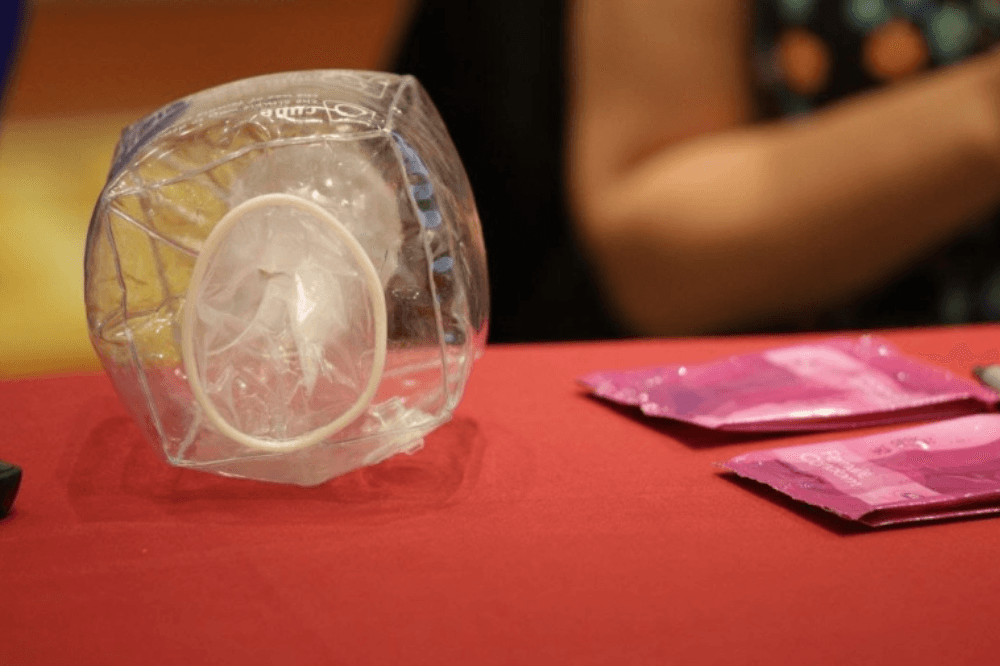 La Universidad de Avellaneda entrega preservativos vaginales gratuitos y sin látex