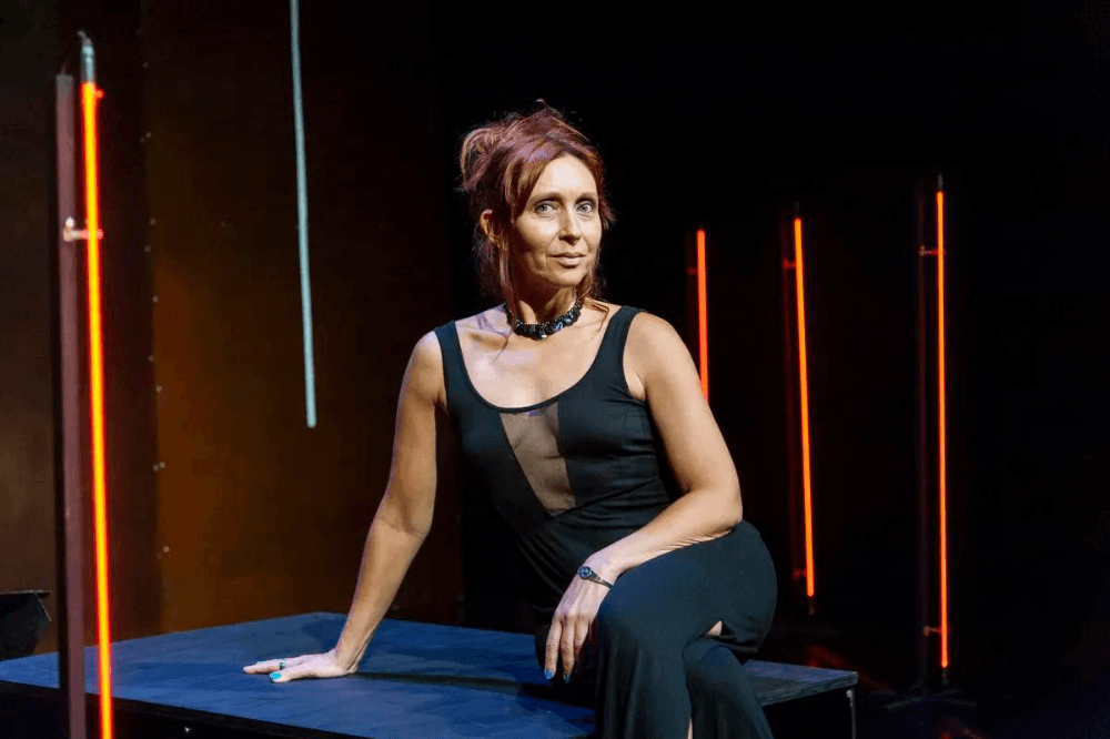 Raquel Ameri y el teatro más allá de la razón