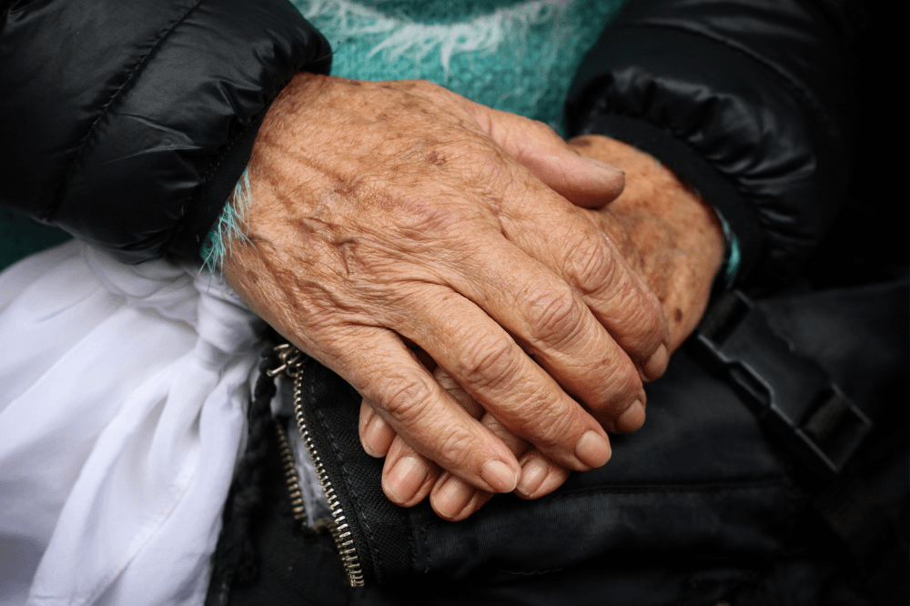 "Tenía que ser mujer": la historia de una odontóloga devenida en escritora