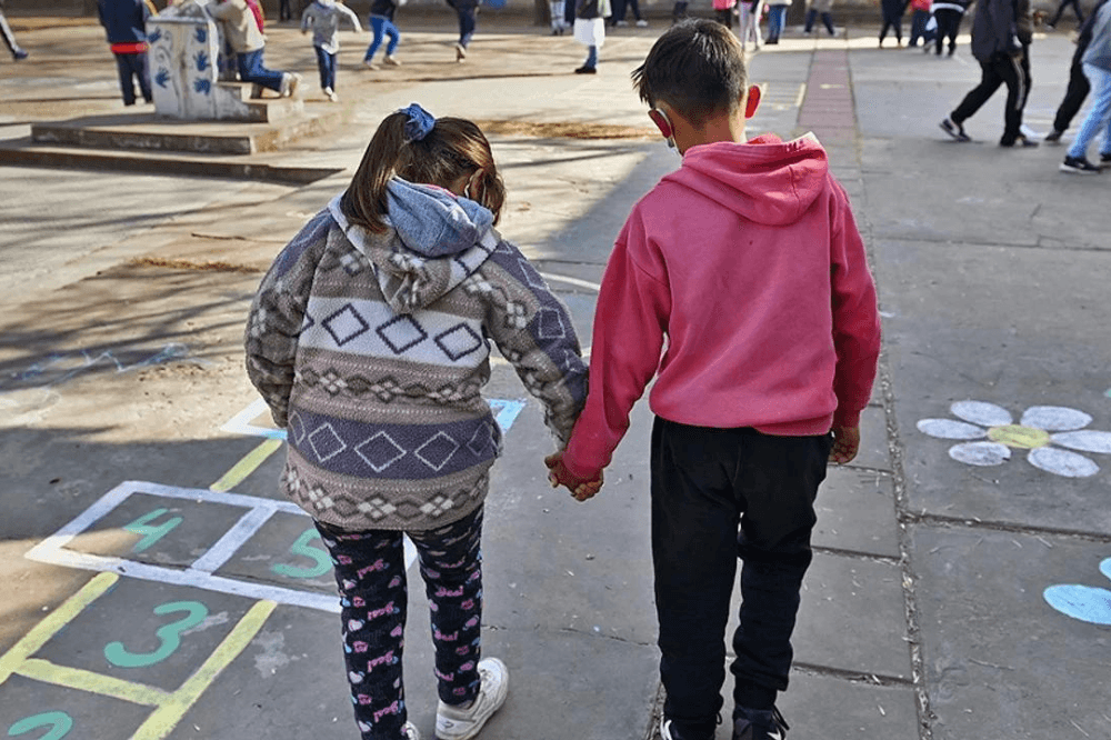 Se ampliará la AUH para infancias y adolescencias sin cuidados parentales