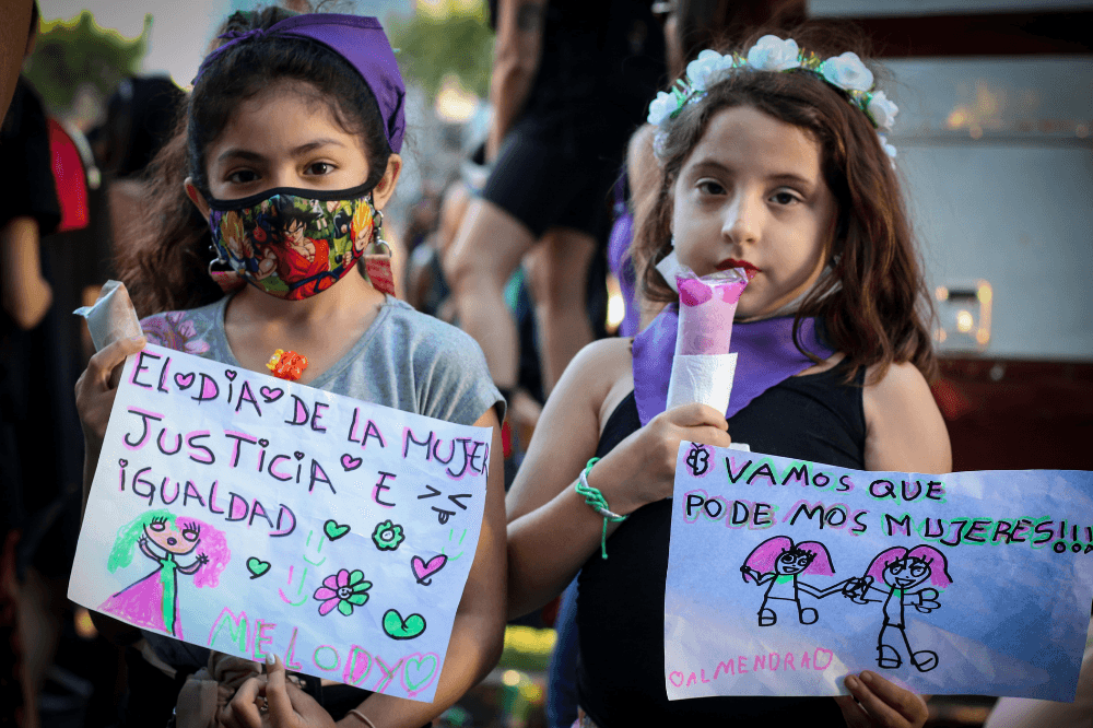 8M: Para jugar hay que desordenar