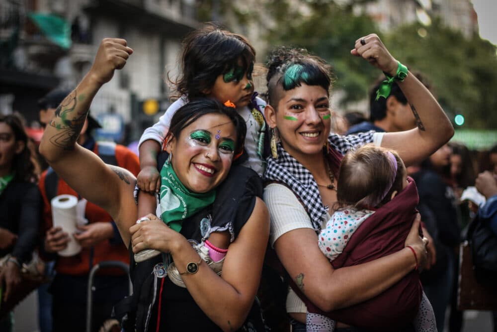 Political Mami: maternar más allá de los estereotipos