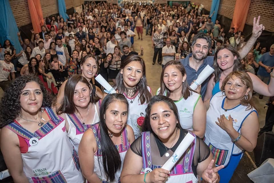 La 31 de festejo: egresó la primera camada de maestras del Dorita