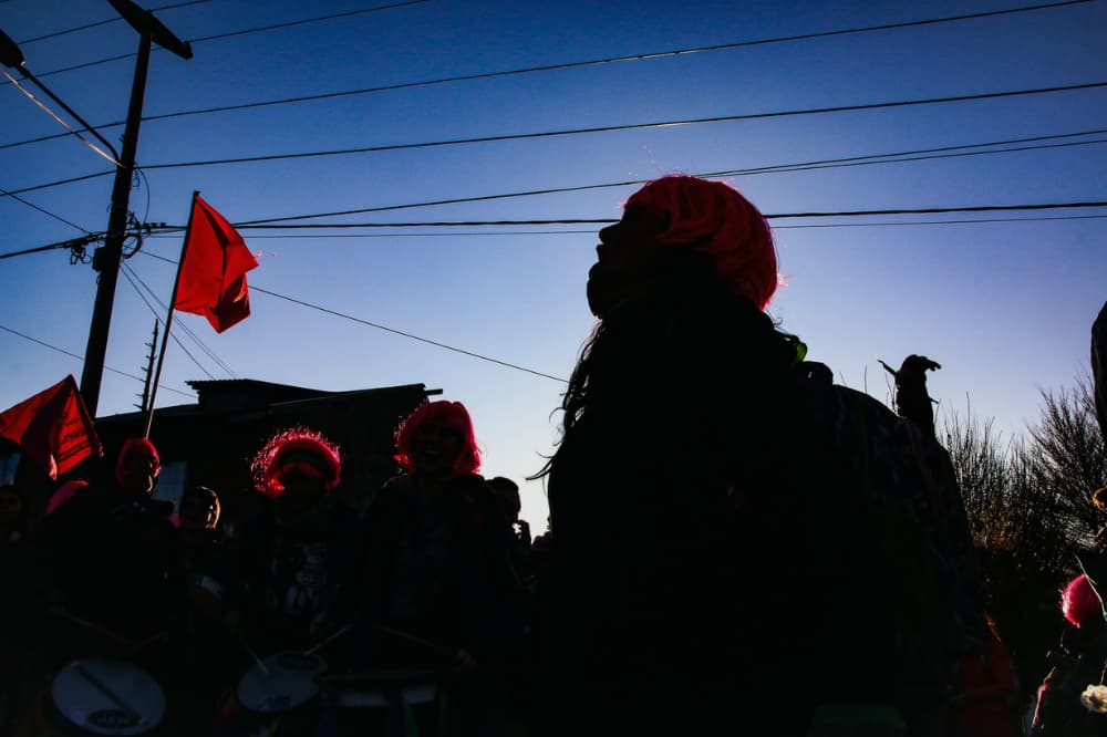 Bajas en "Potenciar Trabajo": el ajuste lo pagan las familias monomarentales