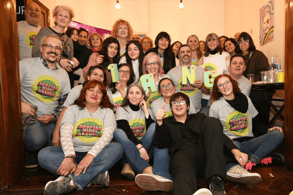 Adopción en Argentina: sólo el 2% adopta niñes grandes