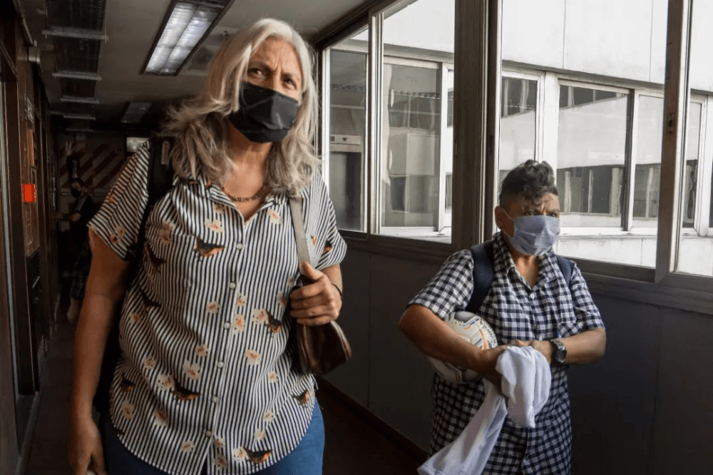 #AbsoluciónParaHigui: ¿Qué pasa dentro de los tribunales?