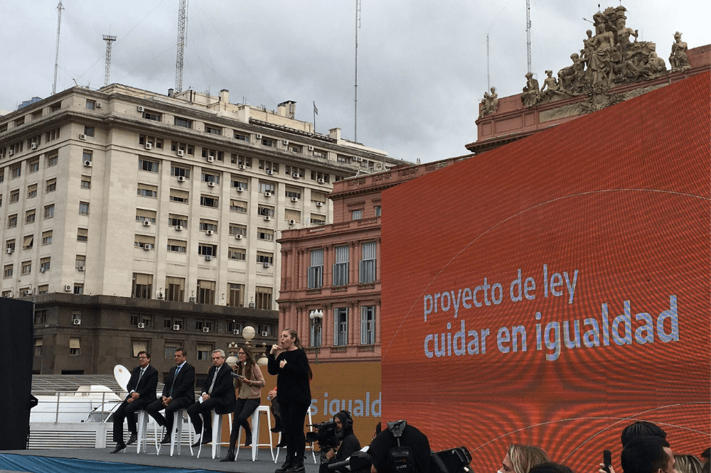 Licencias igualitarias: una reforma para redistribuir los cuidados