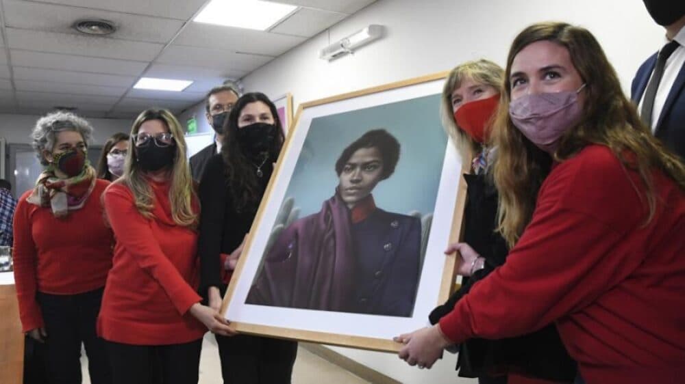 Imágenes paganas: una historia indígena y transfeminista